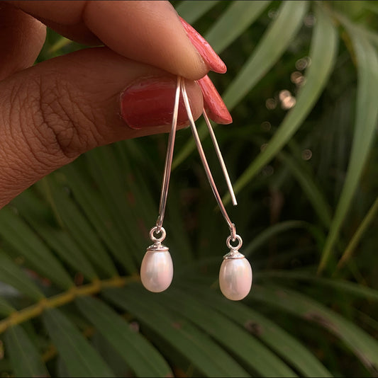 FRESHWATER PEARLS HOOK EARRINGS-ASTI0016